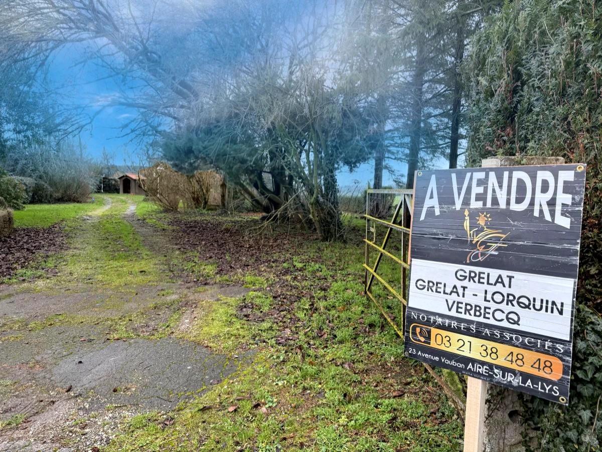 terrain à Aire-sur-la-Lys