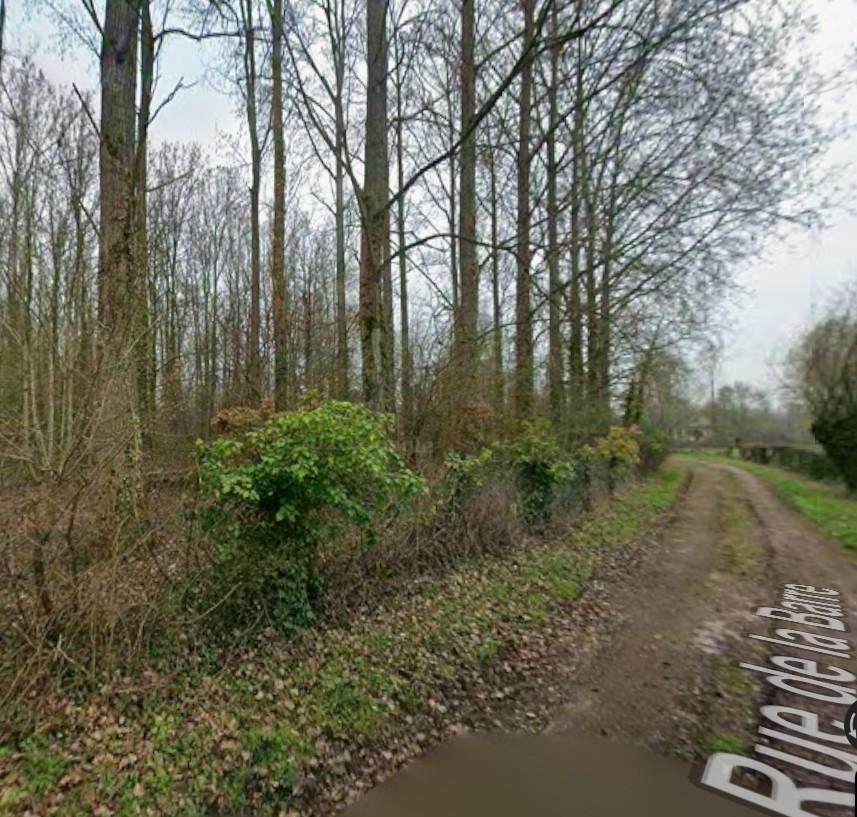 terrain à Mametz