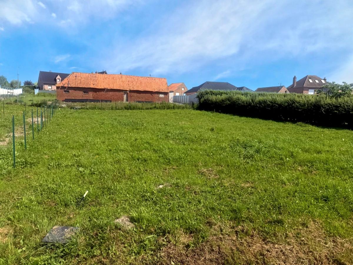 terrain à Aire-sur-la-Lys