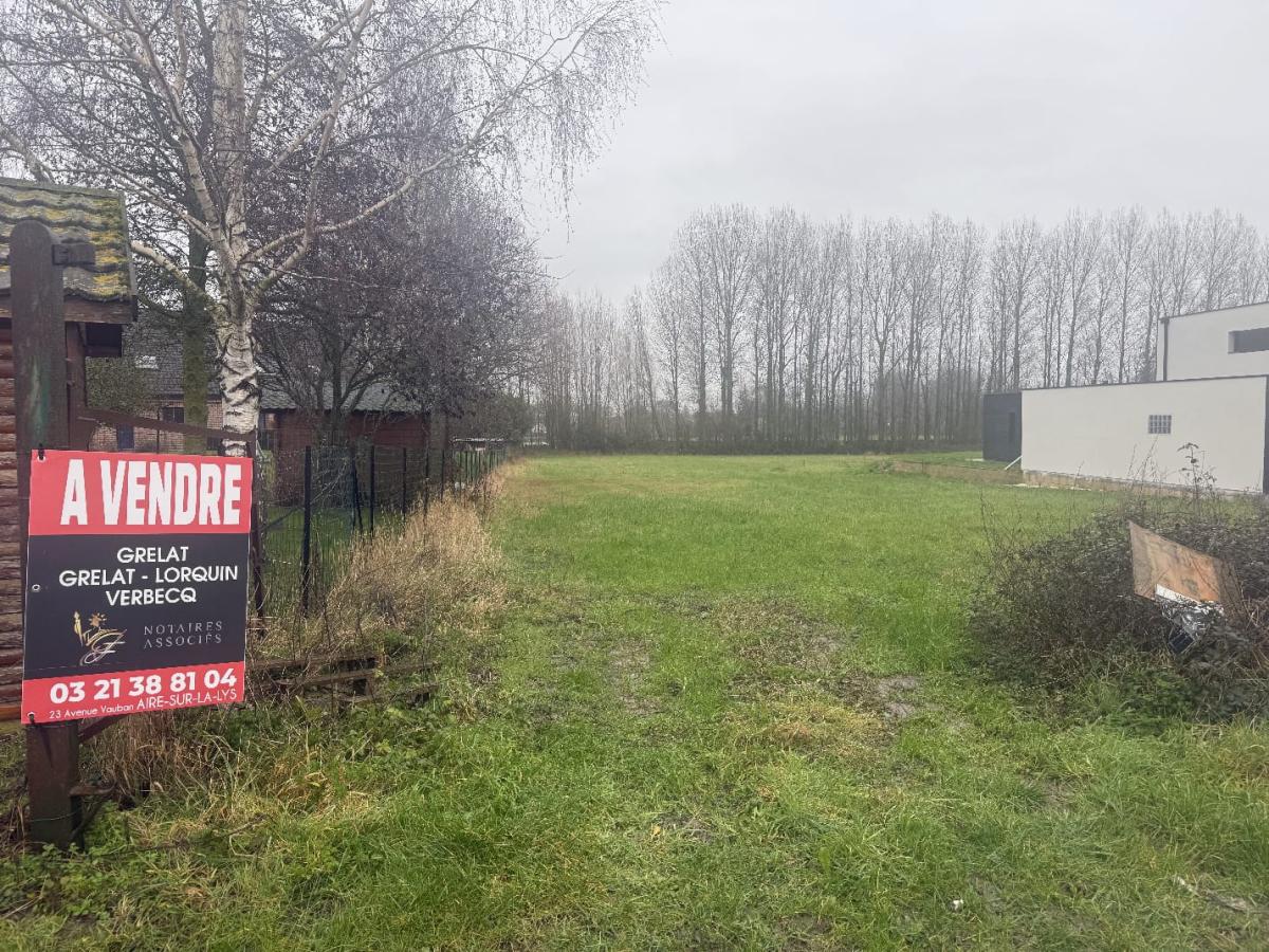 Terrain à Roquetoire