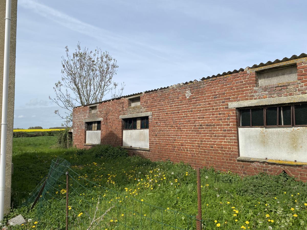 terrain à Aire-sur-la-Lys