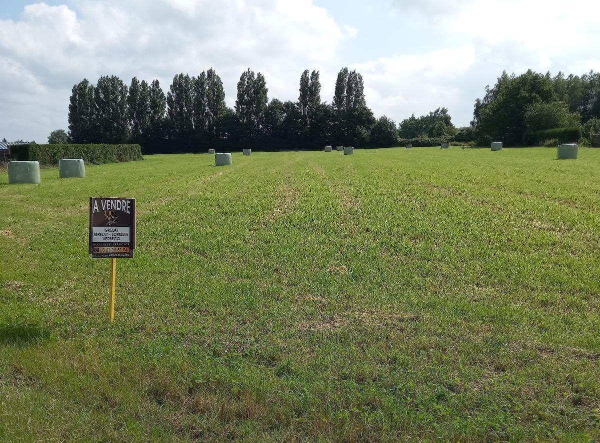 terrain à Aire-sur-la-Lys